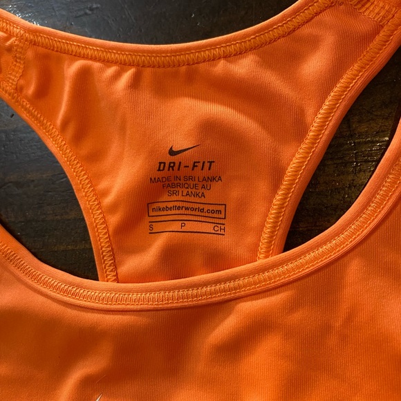 Nike Women's Vibrant Orange Sports Bra pre loved - Picture 3 of 6